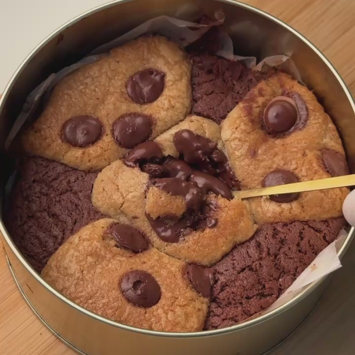Brookie Tin